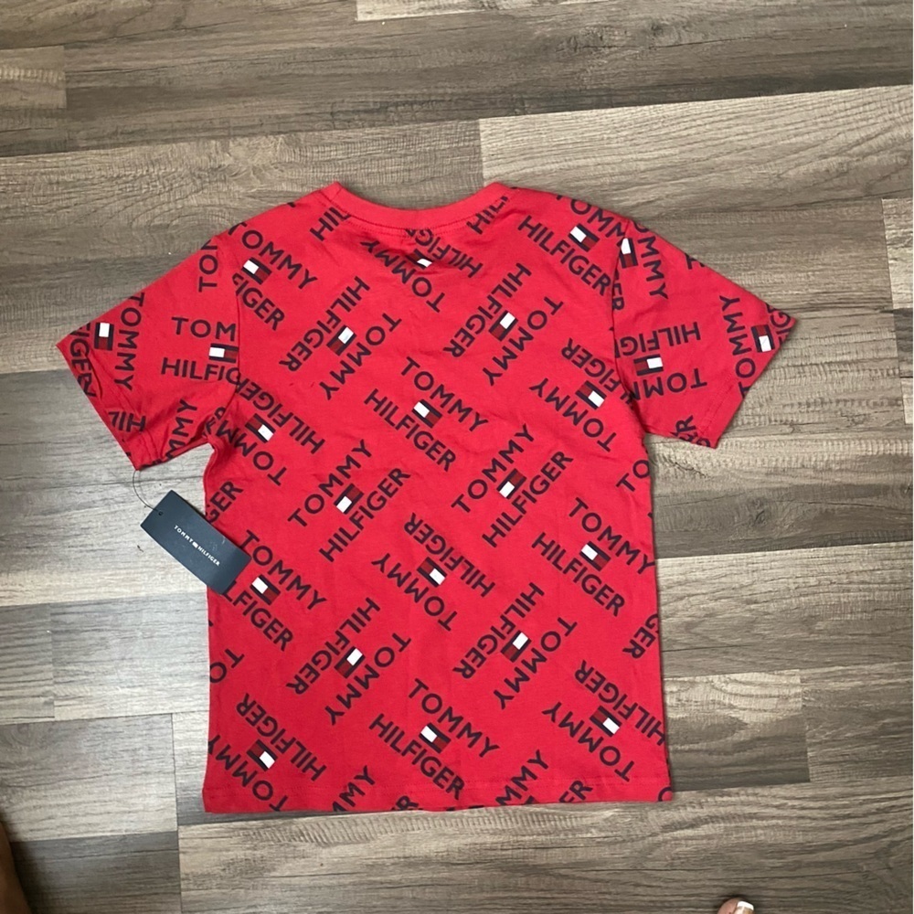 Tommy Hilfiger boy t-shirt size 7